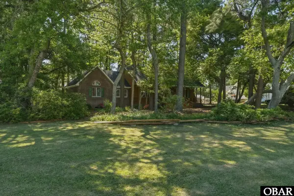 118 Parkers Landing Drive, Point Harbor, NC 27964