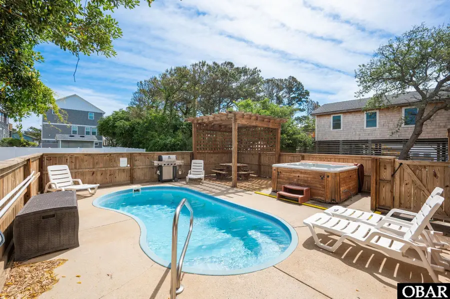 3303 S Croatan Highway, Nags Head, NC 27959 - #3