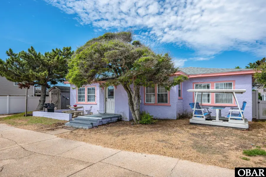 207 E Oregon Avenue, Kill Devil Hills, NC 27948 - #2