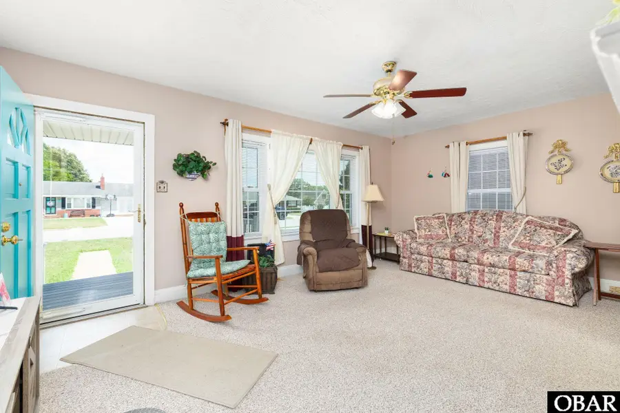 1229 Charlotte Street, Roanoke Rapids, NC 27870 - #3