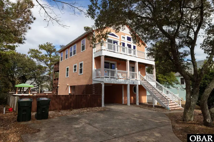 100 E Bark Street, Nags Head, NC 27959 - #2