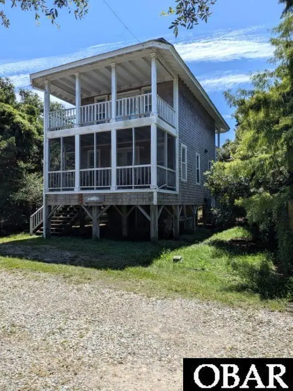 74 Second Avenue, Ocracoke, NC 27960-0000