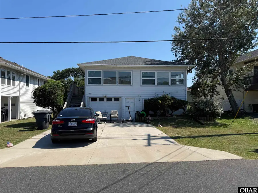 307 W Durham Street, Kill Devil Hills, NC 27948 - #2