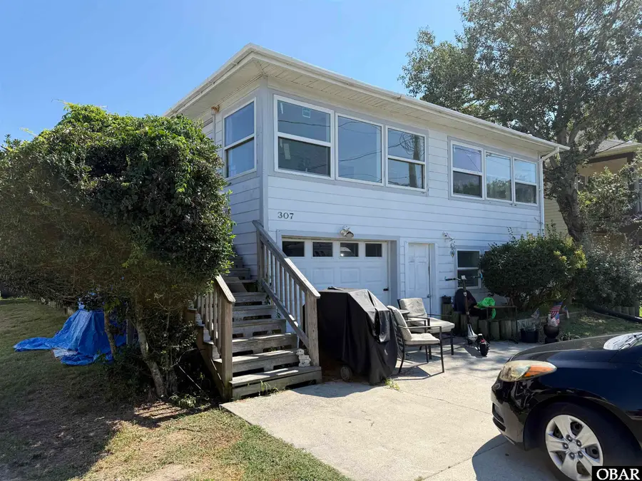 307 W Durham Street, Kill Devil Hills, NC 27948 - #3