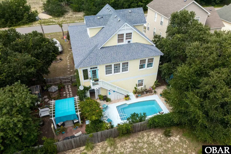 425 W Archdale Street, Kill Devil Hills, NC 27948 - #2