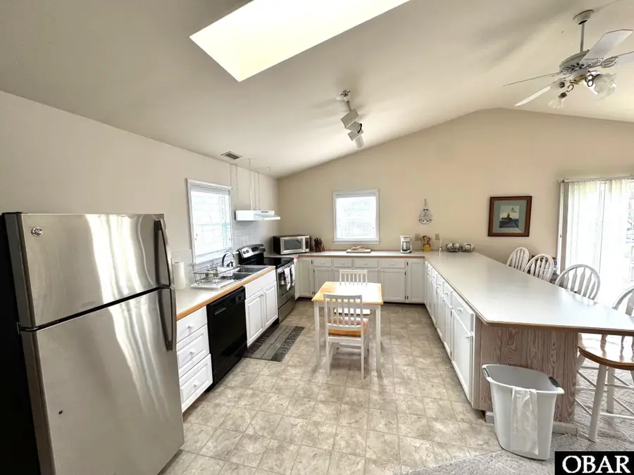 604 W Fifth Street, Kill Devil Hills, NC 27948 - #3