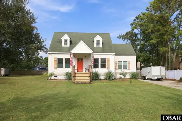 688 Vista Lake Drive, Manteo, NC 27954