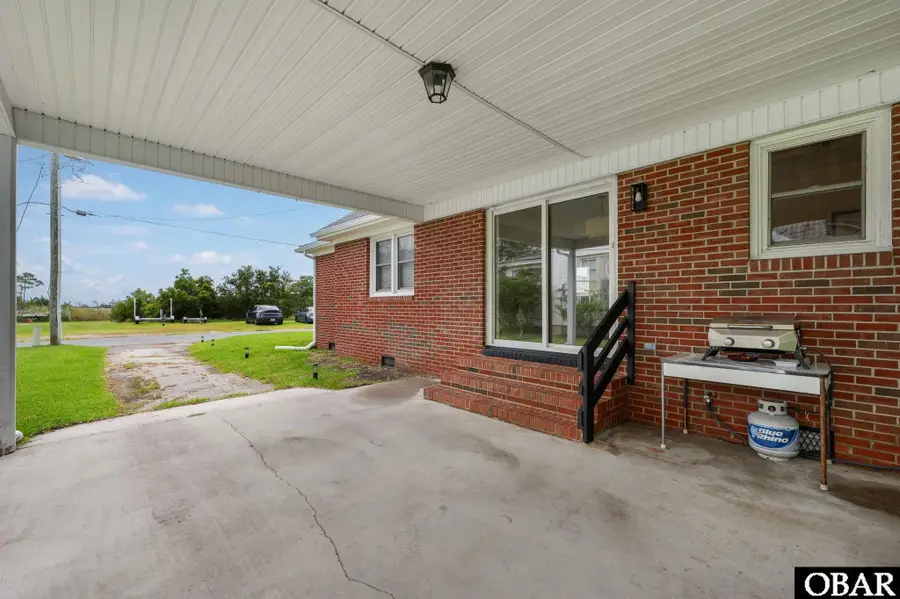 614 Croatan Avenue, Manteo, NC 27954 - #3