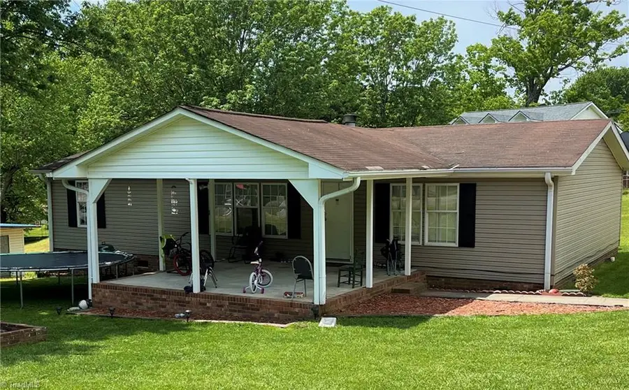 1624 Brown Street, Winston Salem, NC 27105 - Image #2