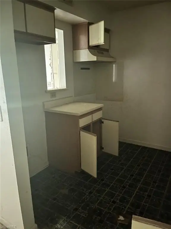 519 Mystic Drive #B, Greensboro, NC 27406 - Image #2