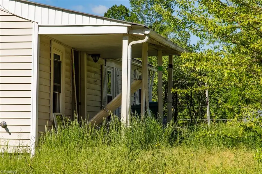 108 Mathis Street, Jonesville, NC 28642 - Image #3