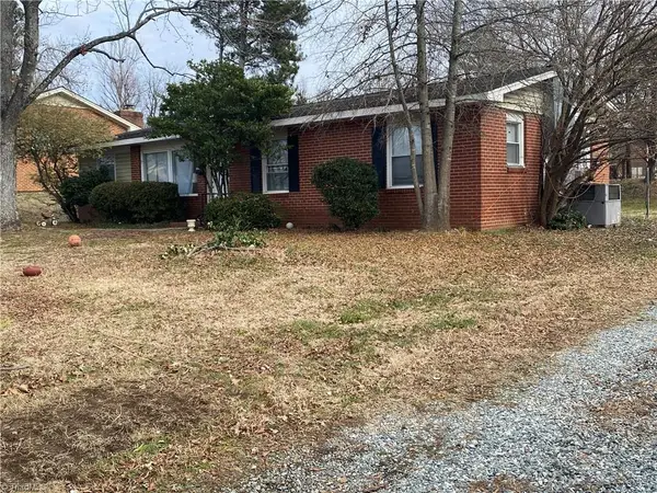 405 Ashburn Street, Graham, NC 27253