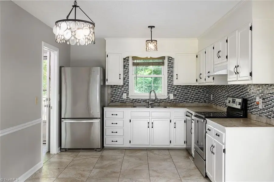 2501 Wood Valley Road, Winston Salem, NC 27106 - Image #2