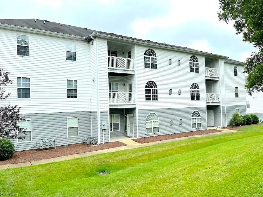 4335 Cedarcroft Court #3B, Greensboro, NC 27409 - Image #2