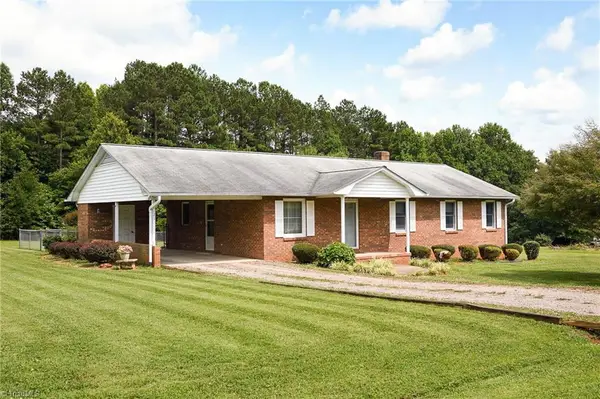 125 Wood Lane, Advance, NC 27006