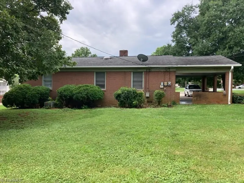 300 Abbotts Avenue, Lexington, NC 27292 - #2