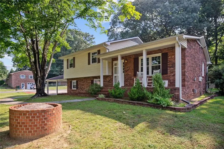 5359 Nestleway Drive, Clemmons, NC 27012 - Image #2