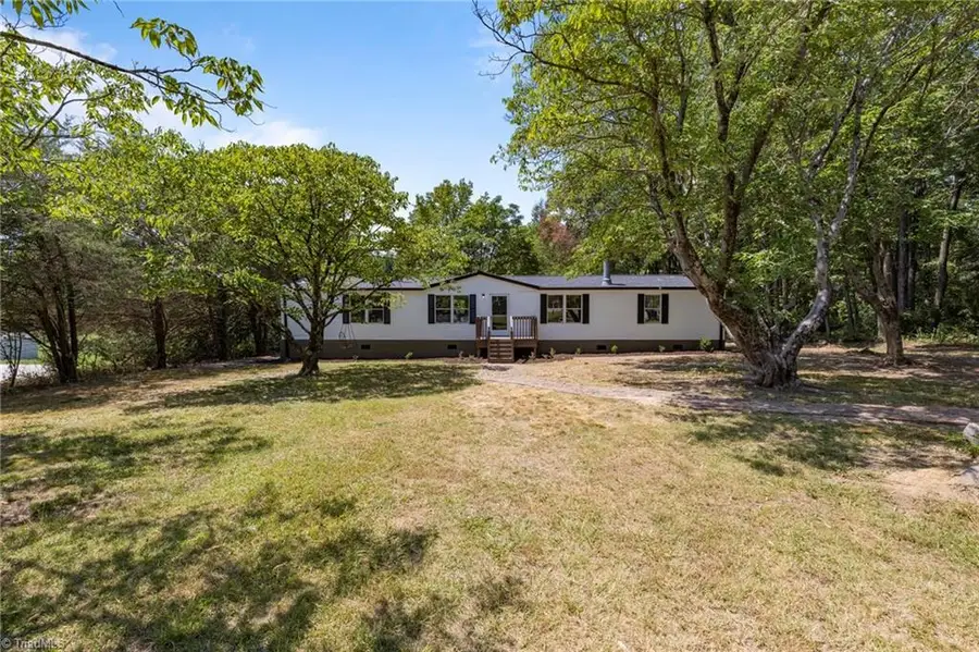 214 S Kirkman Street, Liberty, NC 27298 - Image #2