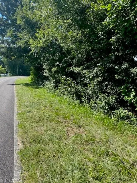 000 Arnold Road, Hamptonville, NC 27020 - Image #2