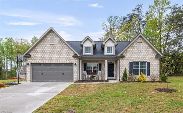 8760 Drummond Estates Drive, Kernersville, NC 27284