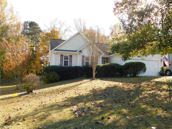 1104 Wyndfall Drive, Kernersville, NC 27284