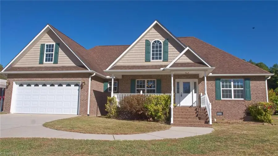 4642 Colonial Circle, Trinity, NC 27370 - Image #2