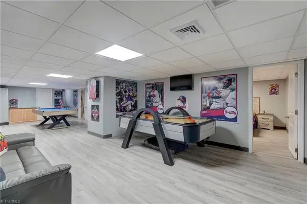 8906 Us Highway 158, Reidsville, NC 27320