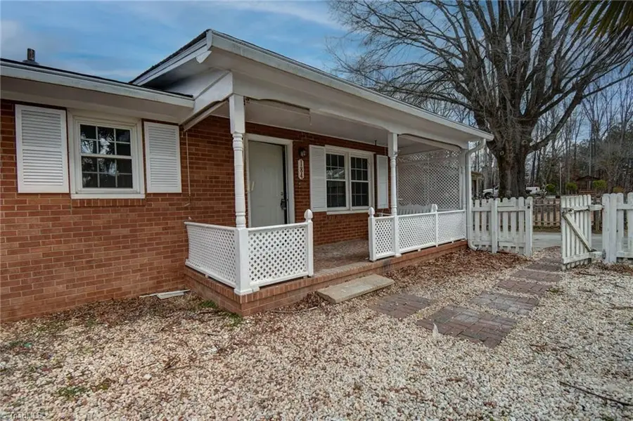 184 Oliver Lane, Burlington, NC 27217 - #2