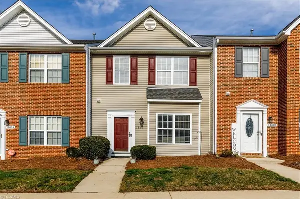 1606 Chelsea Square, Archdale, NC 27263