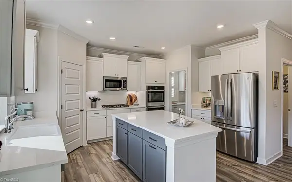 6224 Kershaw Meadows Road, Pfafftown, NC 27040