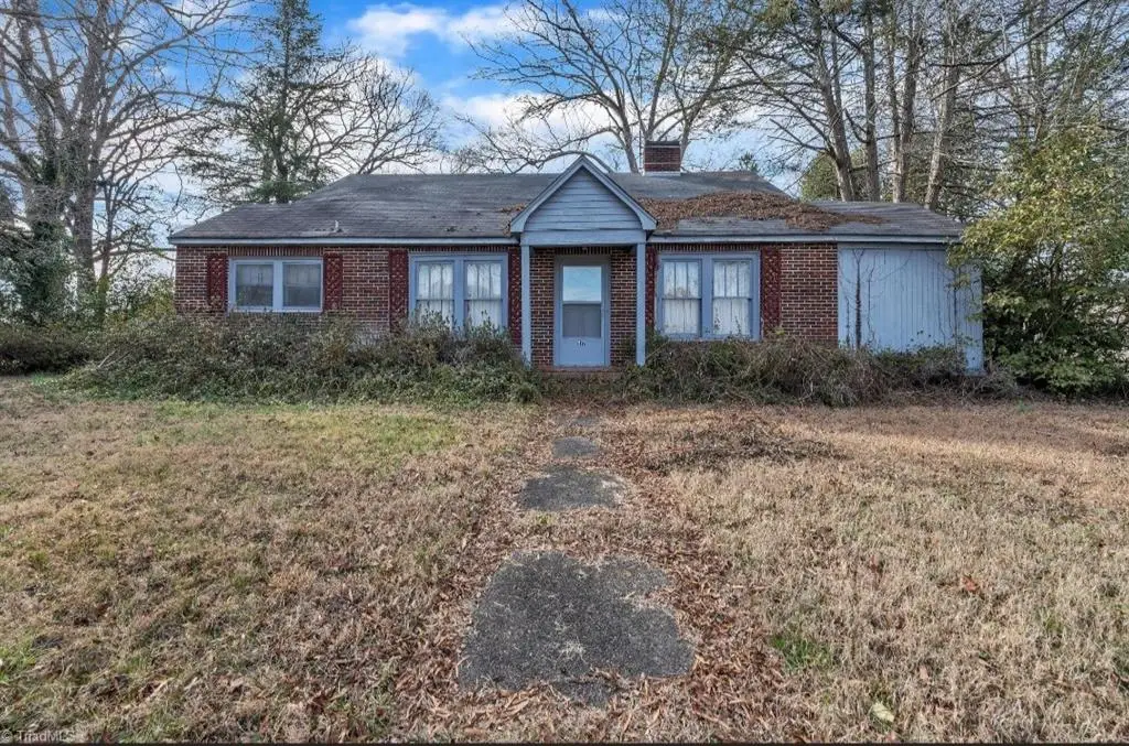 517 Summit Street, Walnut Cove, NC 27052 - Image #1