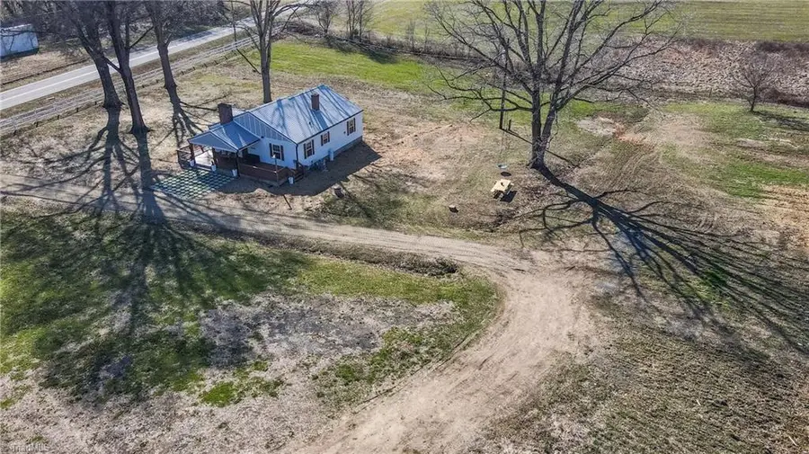 000 Courtney Huntsville Road, Yadkinville, NC 27055 - Image #3