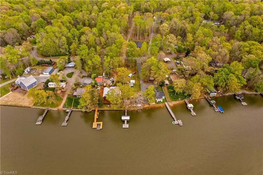 570 Lake Drive #9, Lexington, NC 27292 - Image #3