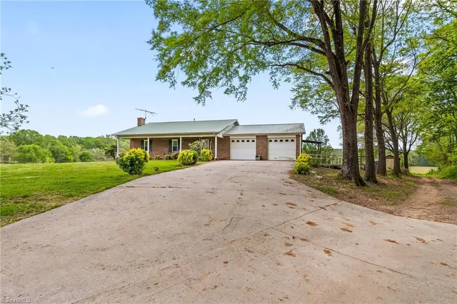 5663 Nc Highway 801 S, Mocksville, NC 27028 - Image #2