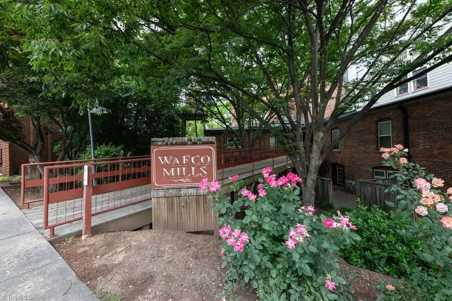 801 W Mcgee Street #5, Greensboro, NC 27401-2355 - Image #2