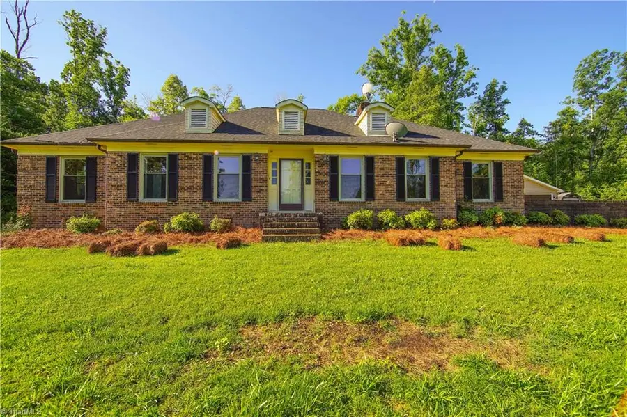 1125 Adams Ridge Road, Walnut Cove, NC 27052 - Image #2