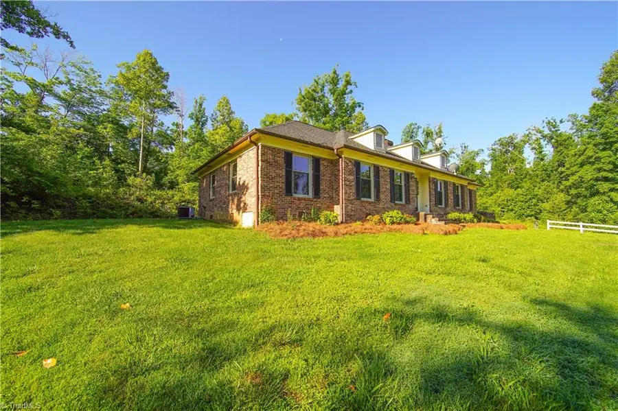 1125 Adams Ridge Road, Walnut Cove, NC 27052 - Image #3