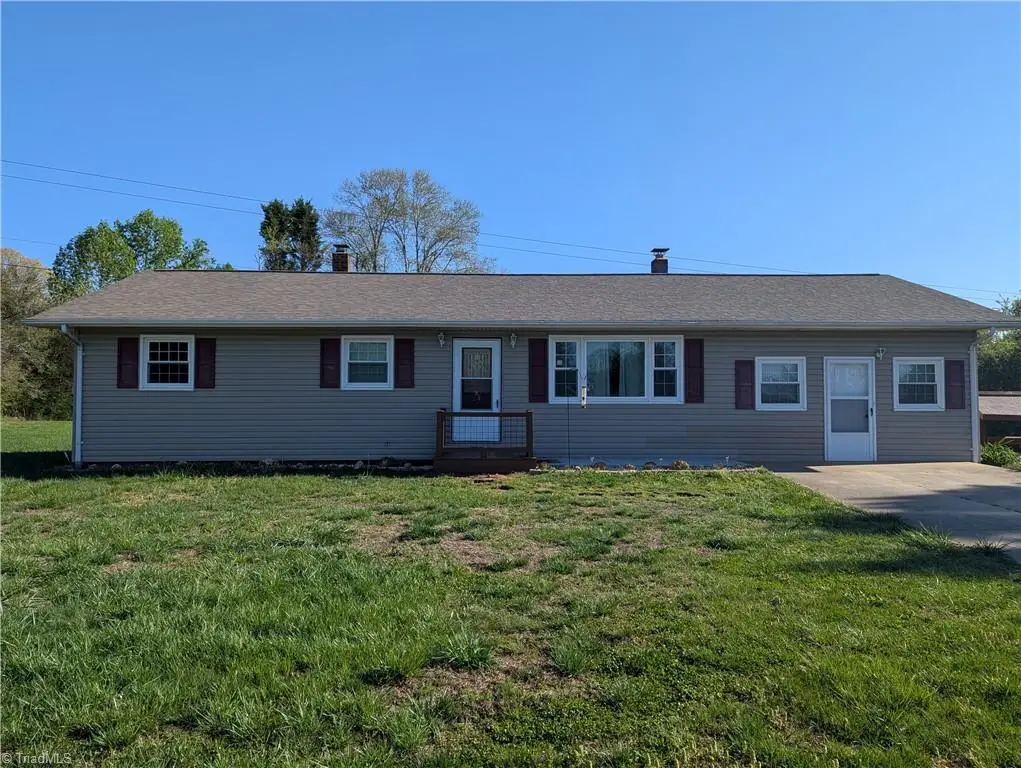 585 Rock Creek Ch Road, North Wilkesboro, NC 28659 - Image #1