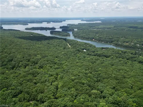 686 Palisade Trail, Denton, NC 27239