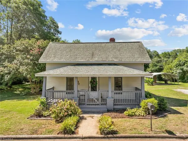 218 Bond Street, Greensboro, NC 27405