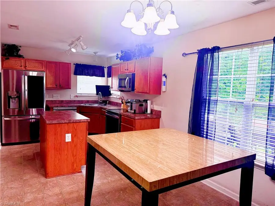 622 Bentley Lane, Burlington, NC 27217 - Image #3