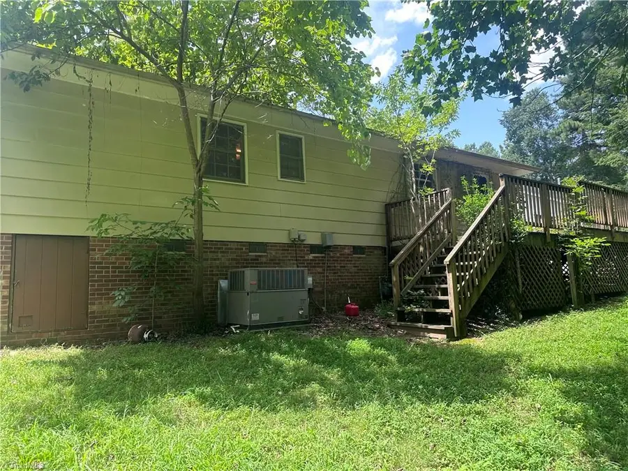 1916 Halifax Court, High Point, NC 27265 - Image #2