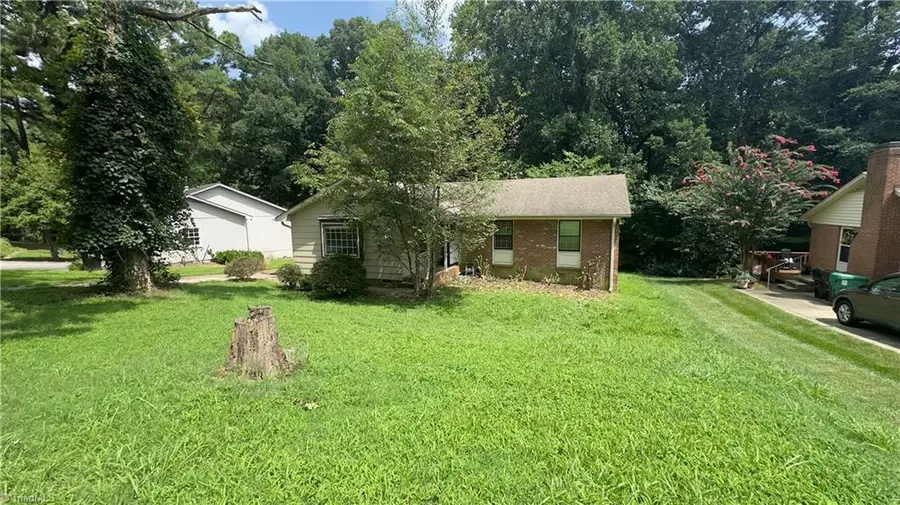 1916 Halifax Court, High Point, NC 27265 - Image #3