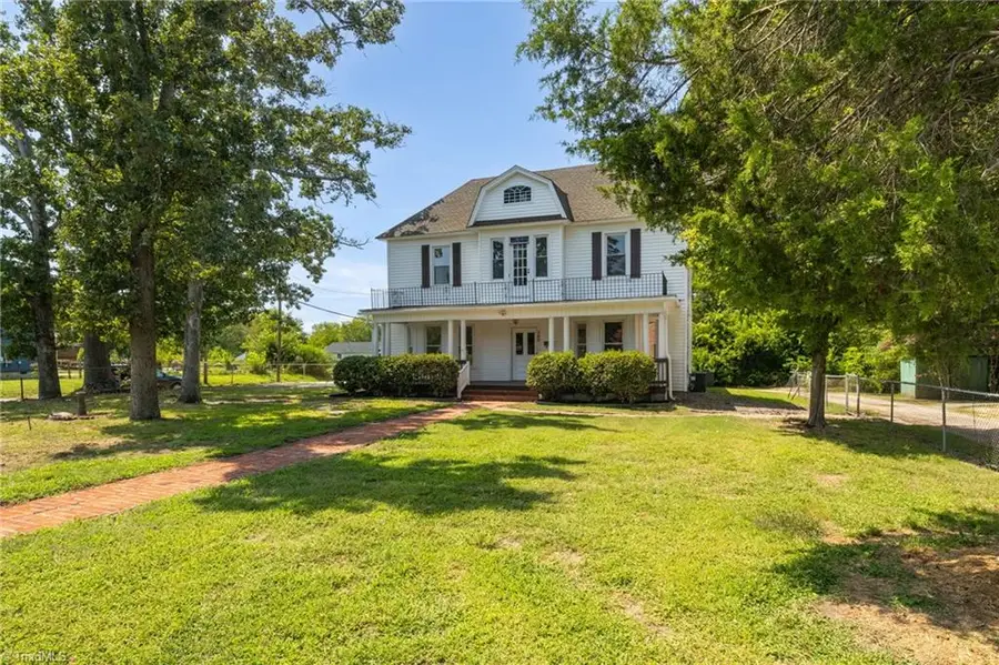 300 Cox Avenue, Thomasville, NC 27360 - Image #2