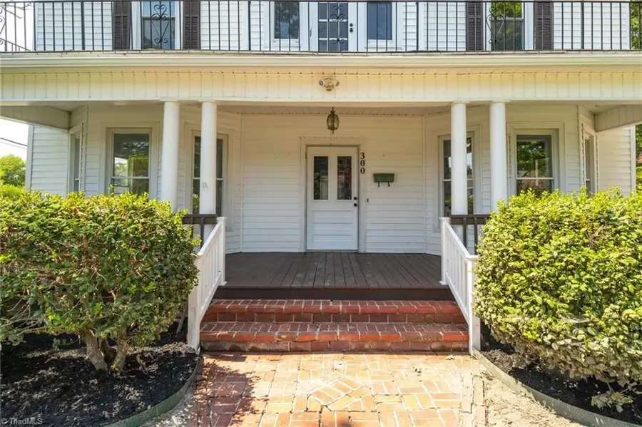 300 Cox Avenue, Thomasville, NC 27360 - Image #3