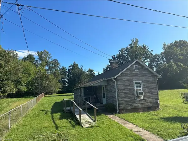 1002 Sharpe Avenue, Eden, NC 27288