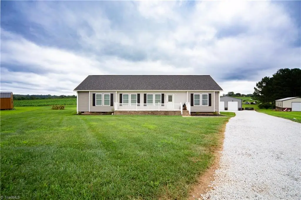 1015 Crestline Drive, Yadkinville, NC 27055 - Image #1