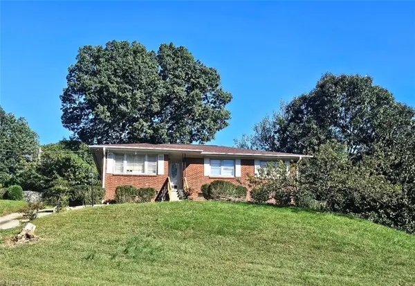 1925 Belcrest Drive, Greensboro, NC 27406