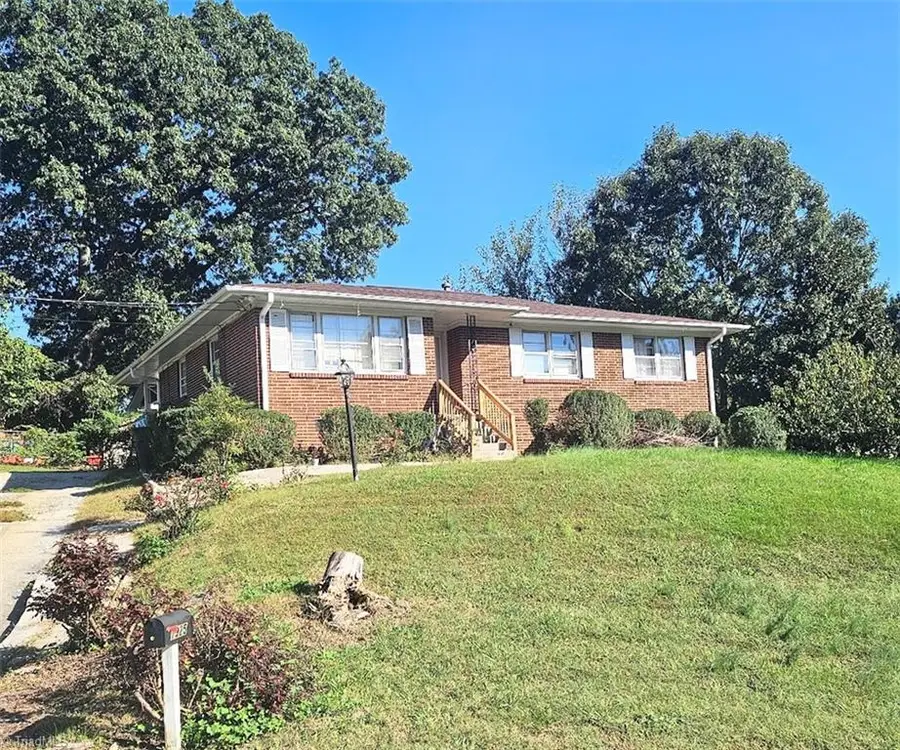 1925 Belcrest Drive, Greensboro, NC 27406 - Image #2