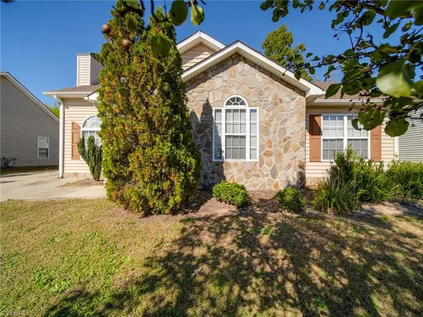 952 Saint Ann Drive, High Point, NC 27265